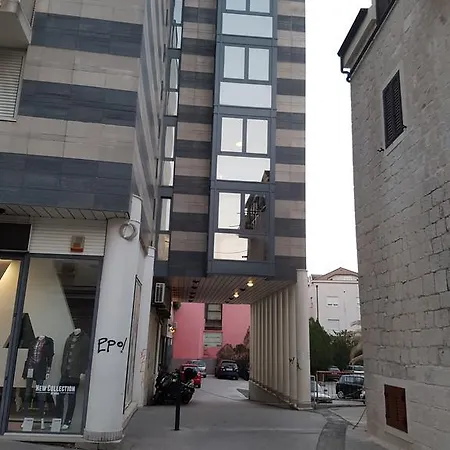 Slaviceva House بيت ضيافة
